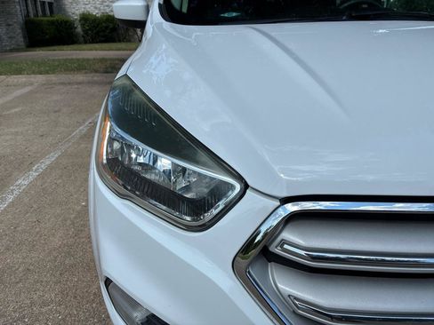Used 2018 Ford Escape SE AWD/4WD image 4