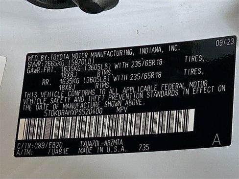 Used 2023 Toyota Highlander XLE image 31