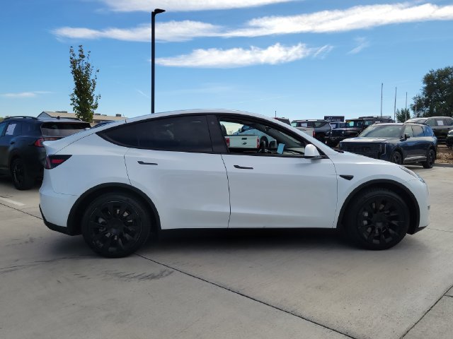 Used 2023 Tesla Model Y Long Range AWD/4WD image 6
