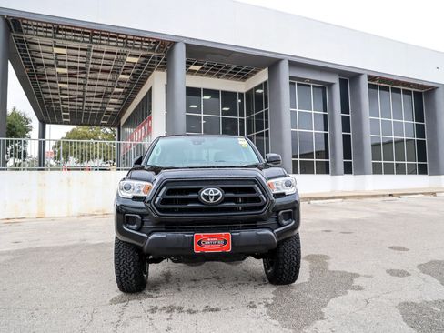 Certified 2023 Toyota Tacoma SR5 image 4