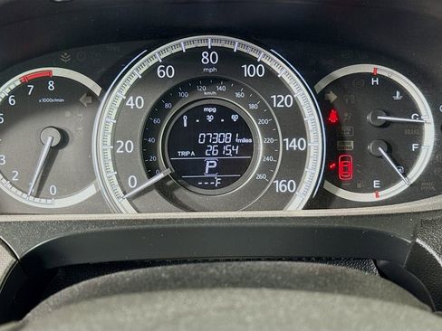 Used 2015 Honda Accord LX image 12