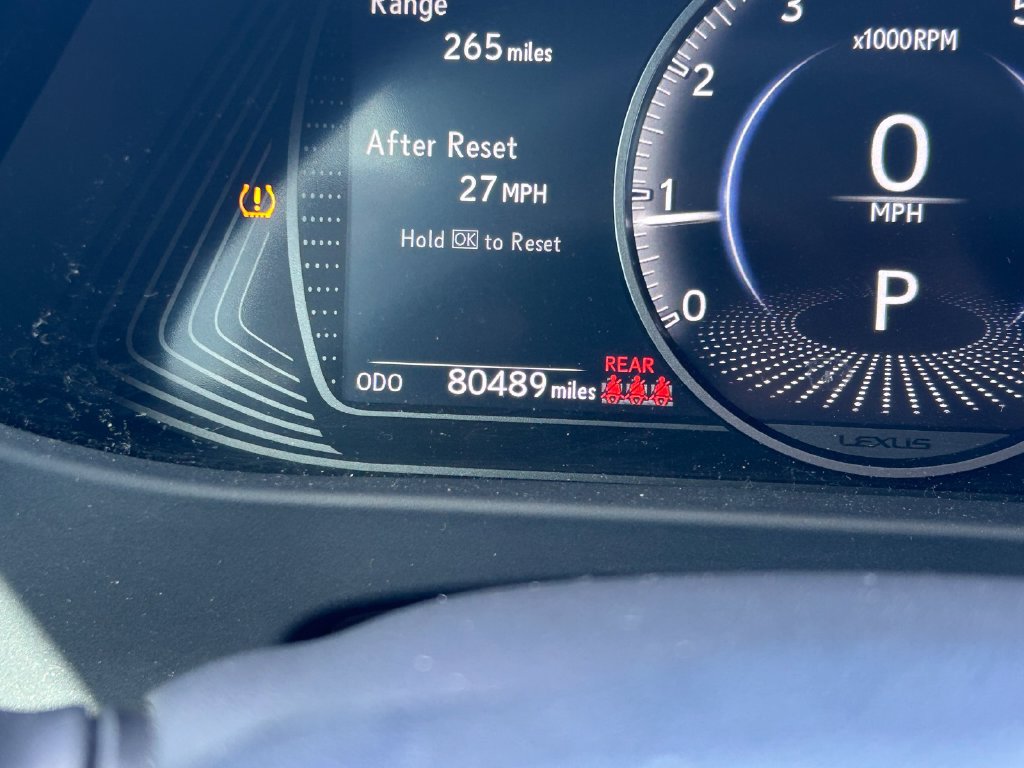 Used 2021 Lexus UX 200 w/ Premium Package FWD image 32