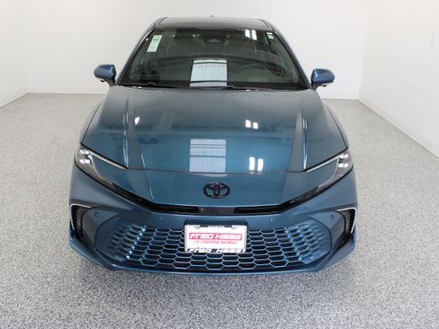 Used 2025 Toyota Camry XSE w/ Premium Plus Package FWD image 3
