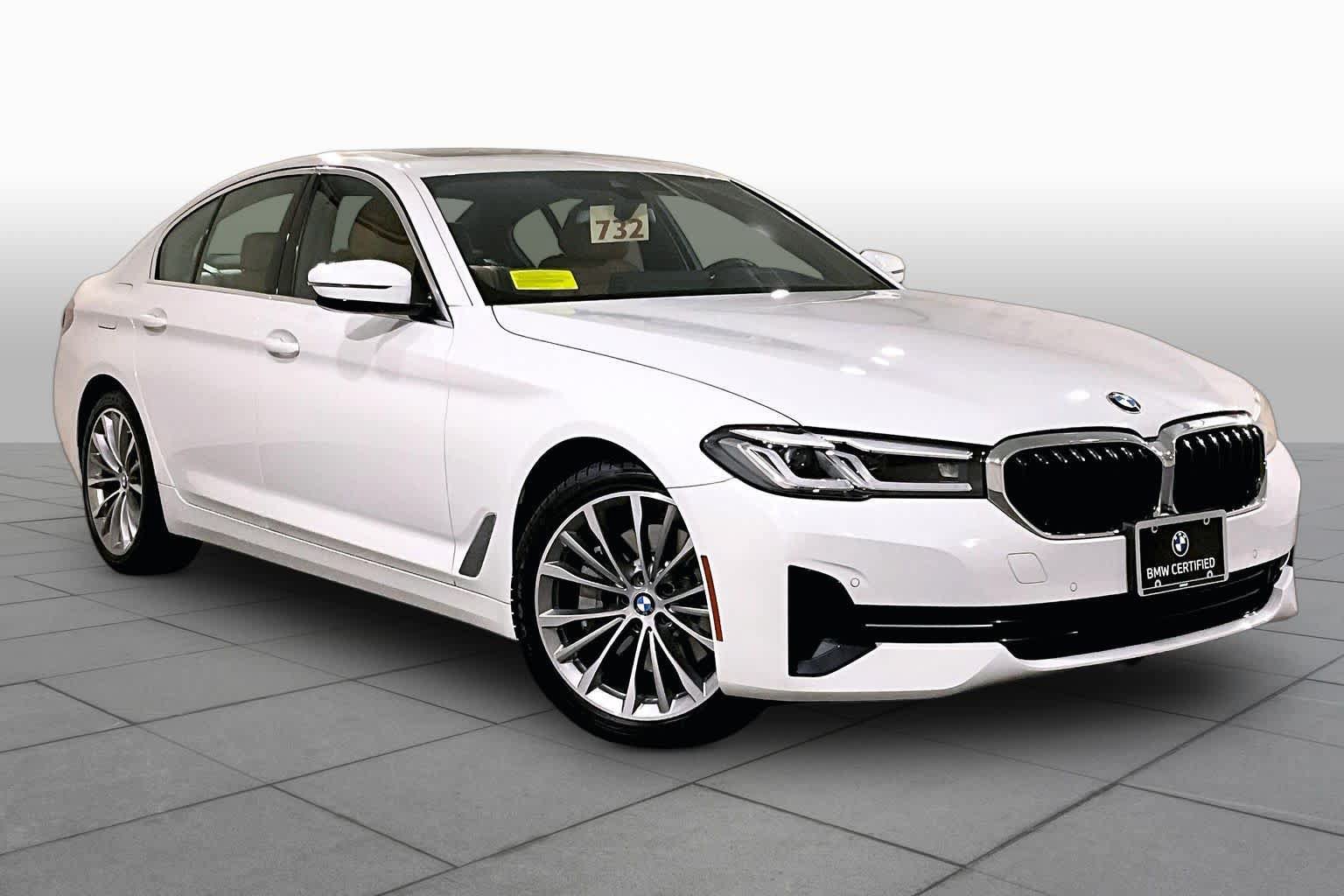 Used 2023 BMW 530i xDrive w/ Premium Package AWD/4WD image 2