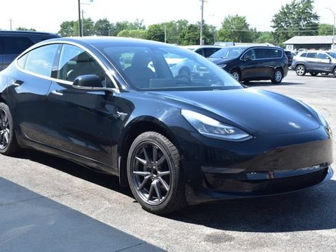Used 2020 Tesla Model 3 Standard Range RWD image 11