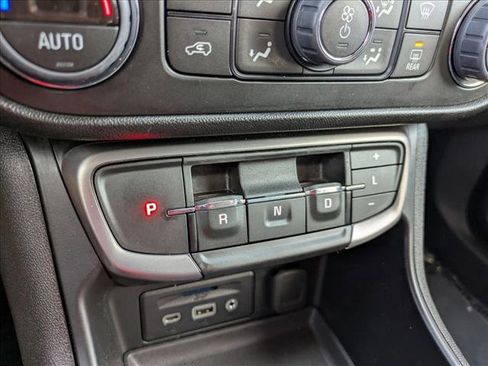 Used 2023 GMC Terrain AT4 image 13