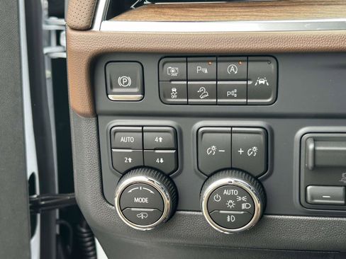 New 2026 Chevrolet Tahoe High Country AWD/4WD image 22
