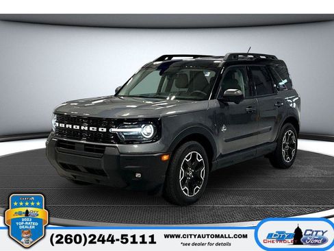 Used 2025 Ford Bronco Sport Outer Banks w/ Outer Banks Tech Package+ image 1