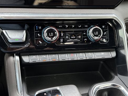 Used 2023 GMC Sierra 1500 Denali w/ Denali Reserve Package image 32