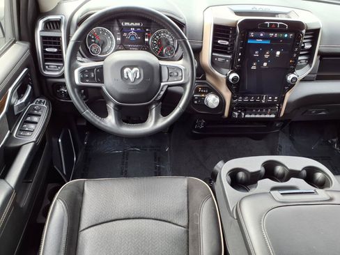 Used 2023 RAM 2500 Laramie AWD/4WD image 2