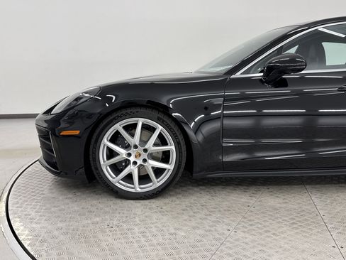 New 2025 Porsche Panamera 4 image 21