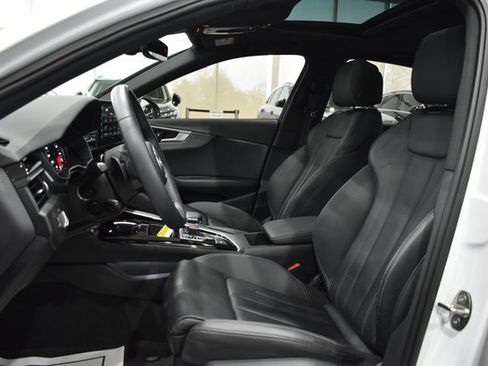 Used 2023 Audi A4 2.0T Premium w/ Convenience Package image 26