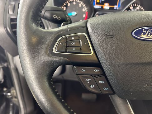 Used 2017 Ford Escape SE w/ Equipment Group 201A AWD/4WD image 13