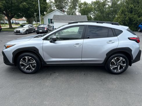 Used 2024 Subaru Crosstrek 2.0i Premium AWD/4WD image 6
