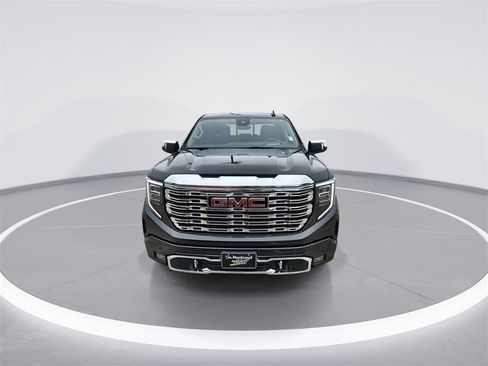 Certified 2024 GMC Sierra 1500 Denali image 3