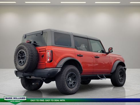 Used 2024 Ford Bronco Badlands AWD/4WD image 4