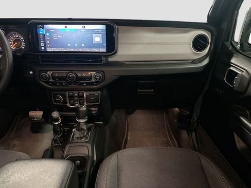 Used 2024 Jeep Wrangler Sport S image 22
