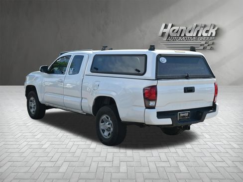 Used 2021 Toyota Tacoma SR w/ SR Convenience Package RWD image 7