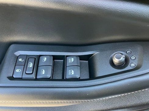 Used 2024 Jeep Grand Cherokee Altitude image 12