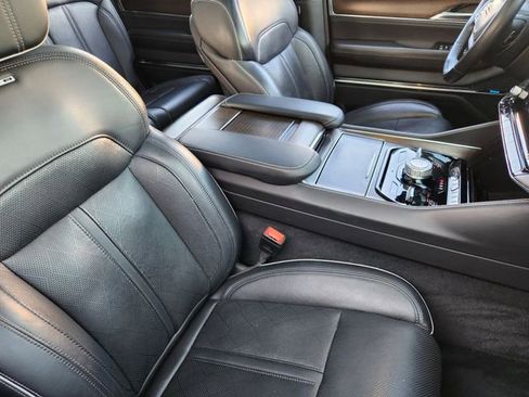 Certified 2023 Jeep Grand Wagoneer Series II w/ Flexible Seating Group AWD/4WD image 14