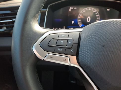 Certified 2025 Volkswagen Jetta S FWD image 21