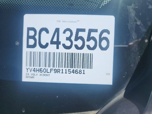 Used 2024 Volvo XC90 T8 Ultimate w/ Protection Package Premier AWD/4WD image 5