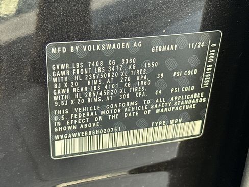 New 2025 Volkswagen ID. Buzz Pro S image 25