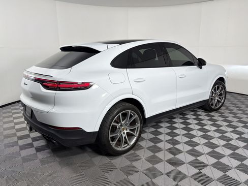 Certified 2021 Porsche Cayenne Coupe AWD/4WD image 9