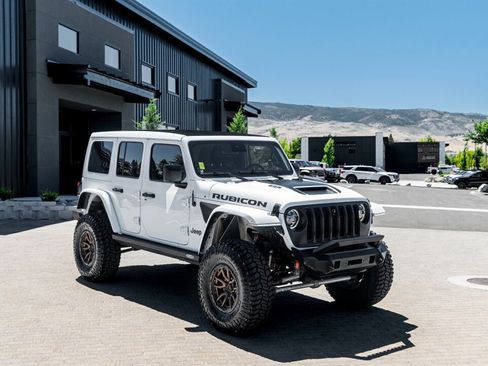 Used 2021 Jeep Wrangler Unlimited Rubicon w/ Trailer Tow Package AWD/4WD image 7