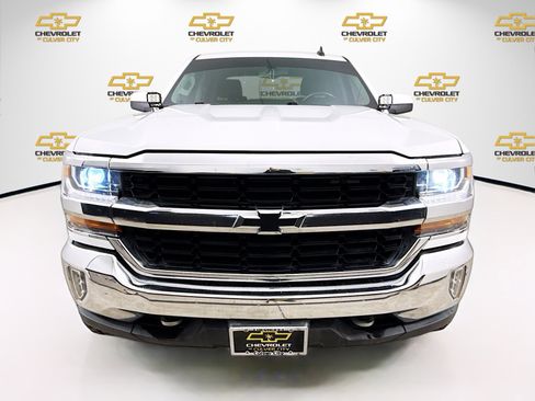 Used 2018 Chevrolet Silverado 1500 LT w/ All Star Edition image 2