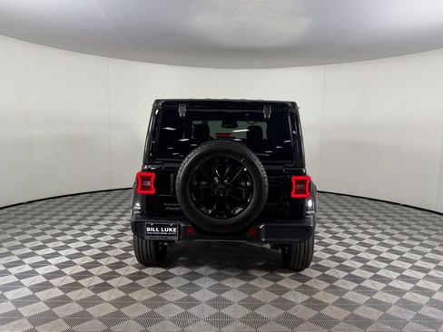 Certified 2025 Jeep Wrangler Unlimited Sahara image 8