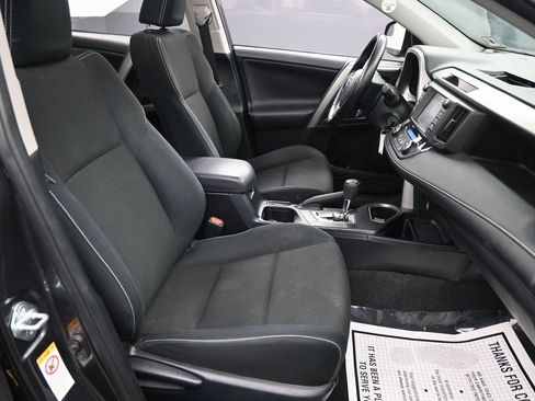 Used 2016 Toyota RAV4 XLE image 34