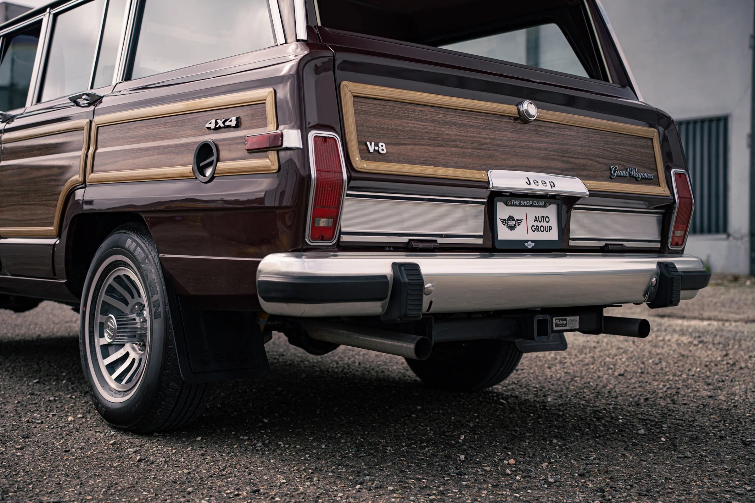 Used 1987 Jeep Grand Wagoneer AWD/4WD image 17