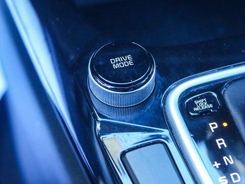 Used 2023 Kia Seltos S image 24