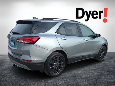 Certified 2024 Chevrolet Equinox RS image 3