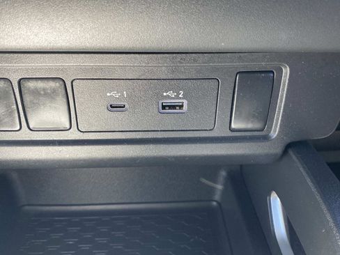 Used 2023 Nissan Frontier SV RWD image 25