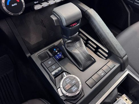 Used 2025 Toyota Tacoma TRD Off-Road AWD/4WD image 23