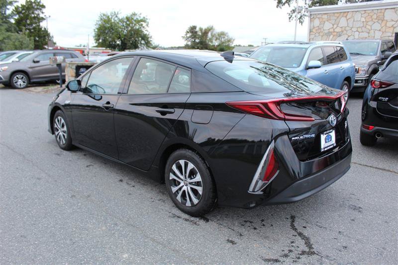 Used 2020 Toyota Prius Prime XLE FWD image 5
