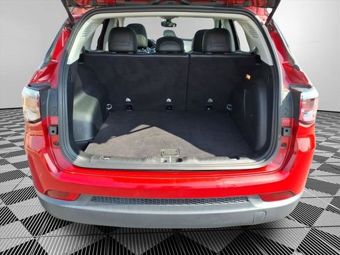 Used 2021 Jeep Compass Latitude w/ Sun and Sound Group image 10