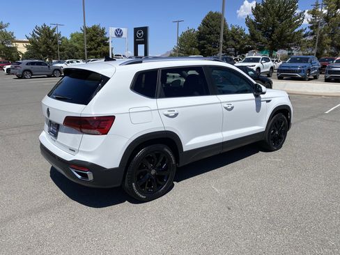 Certified 2023 Volkswagen Taos SE w/ Black Wheel Package AWD/4WD image 52