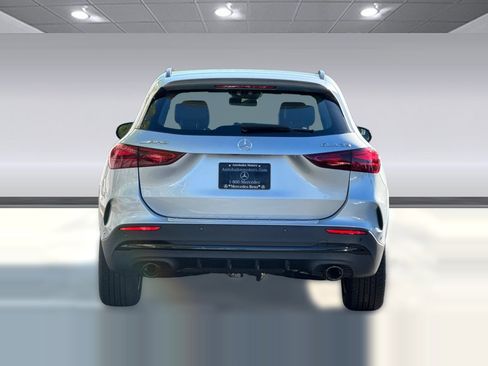 New 2026 Mercedes-Benz GLA 35 AMG 4MATIC image 9