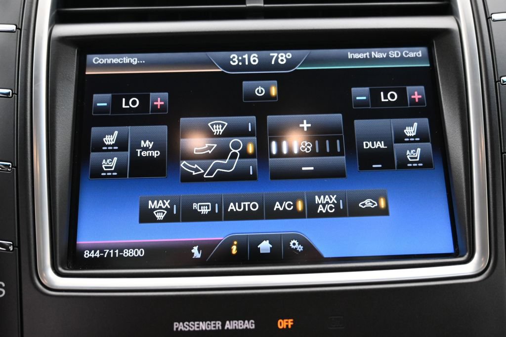 Used 2016 Lincoln MKX Reserve w/ Technology Package AWD/4WD image 14