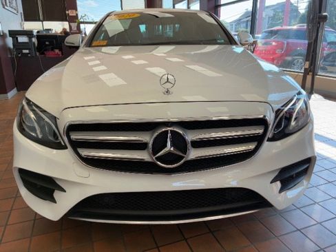 Used 2020 Mercedes-Benz E 350 Sedan image 4