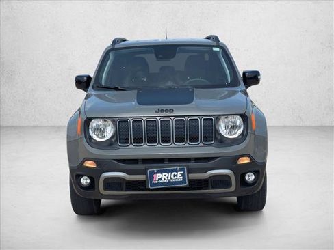 Used 2023 Jeep Renegade Latitude AWD/4WD image 2
