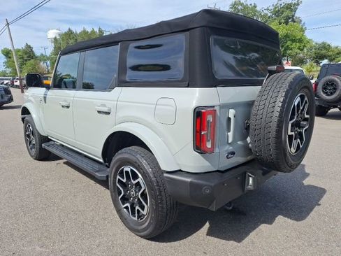 Used 2022 Ford Bronco Outer Banks AWD/4WD image 6