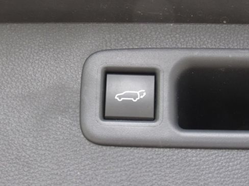 Used 2026 Toyota Highlander Limited AWD/4WD image 24