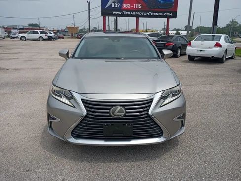Used 2016 Lexus ES 350 w/ Luxury Package w/Wood Trim FWD image 8