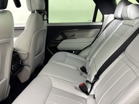 New 2026 Land Rover Range Rover Sport SE AWD/4WD image 25