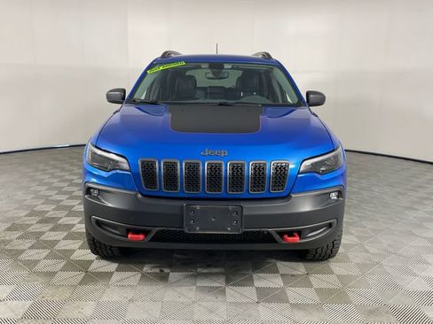 Used 2019 Jeep Cherokee Trailhawk w/ Cold Weather Group AWD/4WD image 18