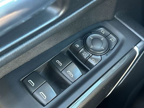 Used 2022 GMC Sierra 2500 AT4 image 22